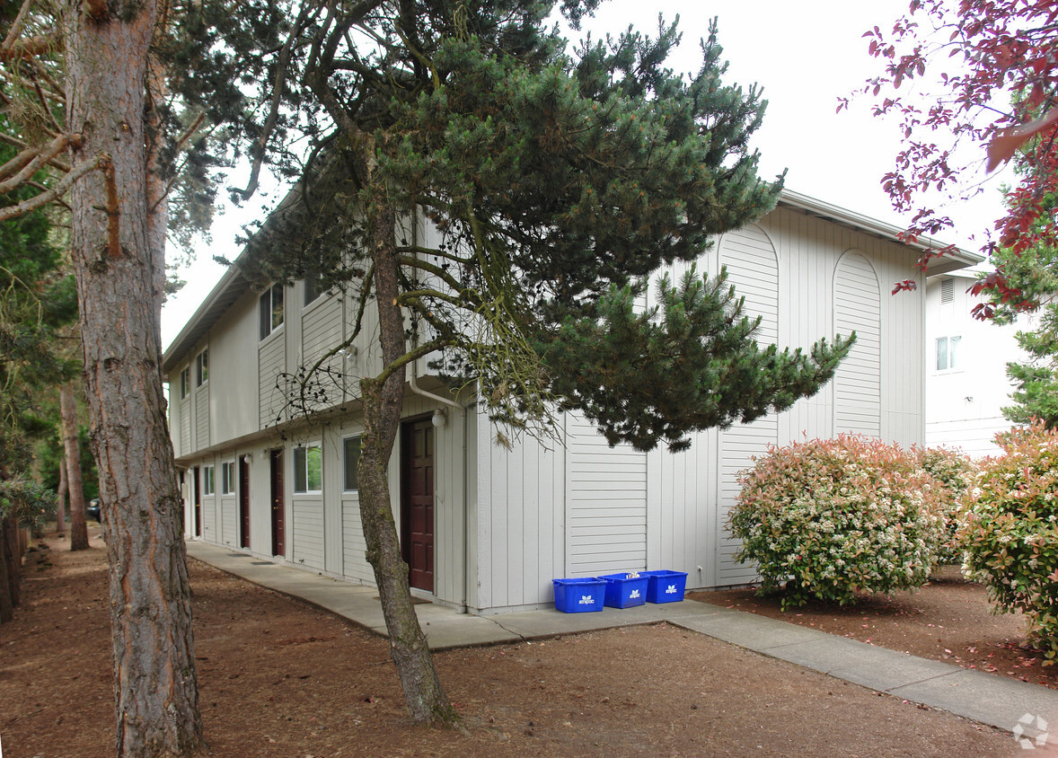 Primary Photo - 26-40 E 24th Ave