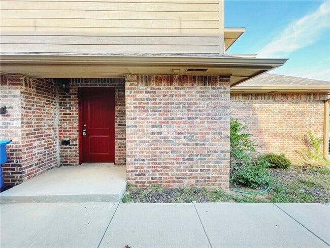Building Photo - 2117 Buena Vida Ln