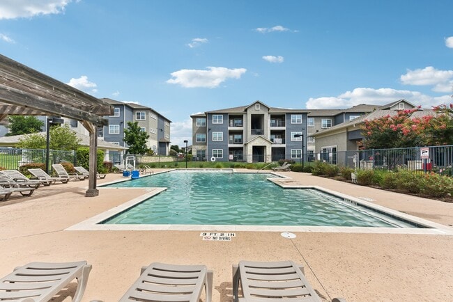 Swimming Pool and Sundeck - The Heights on Parmer