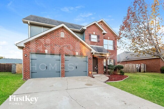 Foto del edificio - 3630 Wind Ridge Ln