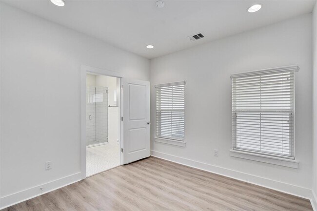 Building Photo - 1006 Muse Ln