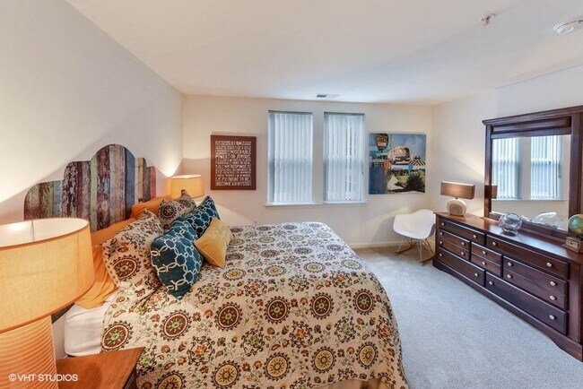 Habitaciones espaciosas - The Residences at the Manor Apartments