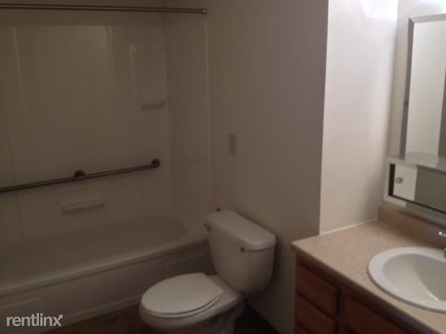 Foto del edificio - 1 br, 1 bath Apartment - 903 Cook Ave