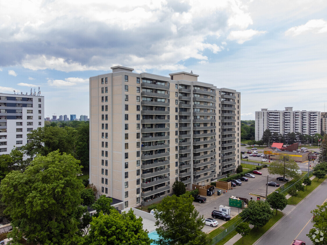 Primary Photo - Bathurst Towers