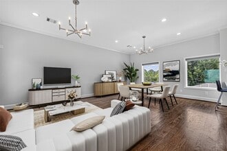 Building Photo - 1630 W 24th St