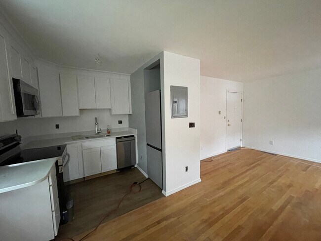 Building Photo - 151 Courtland Ave