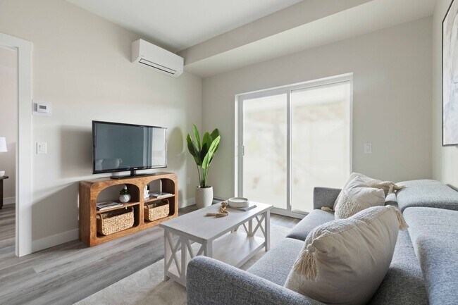 Photo du bâtiment - The Rise Apartment Homes