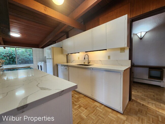 Building Photo - 3 br, 2 bath House - 3599 Bryant St