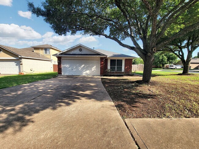 Foto del edificio - Charming 3BD/2BA Home with Spacious Backyard in Cedar Park