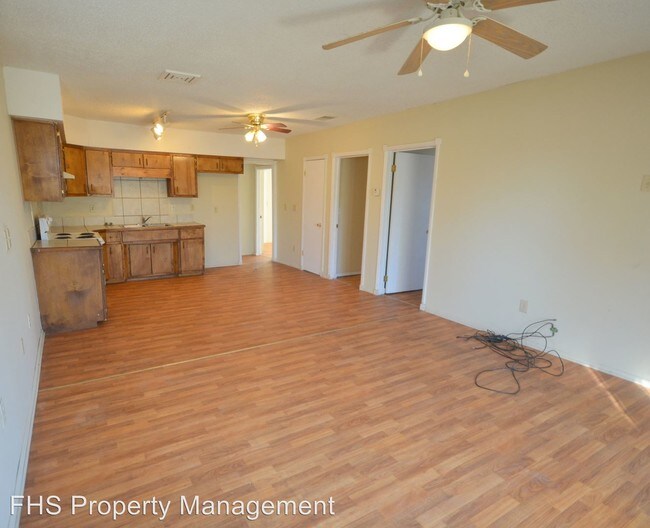 Building Photo - 1919 N Campbell Ave