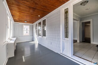 Building Photo - 92 Herkimer St