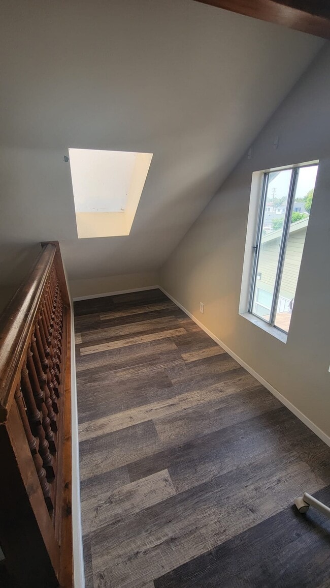 Photo - 507 Rose Ave House