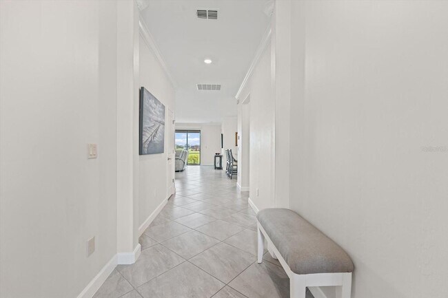 Foto del edificio - 5308 Coral Reef Wy