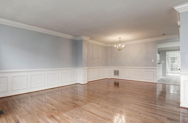 Building Photo - 25231 Dunvegan Sq