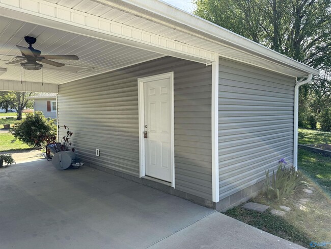 Building Photo - 30222 Fort Hampton St