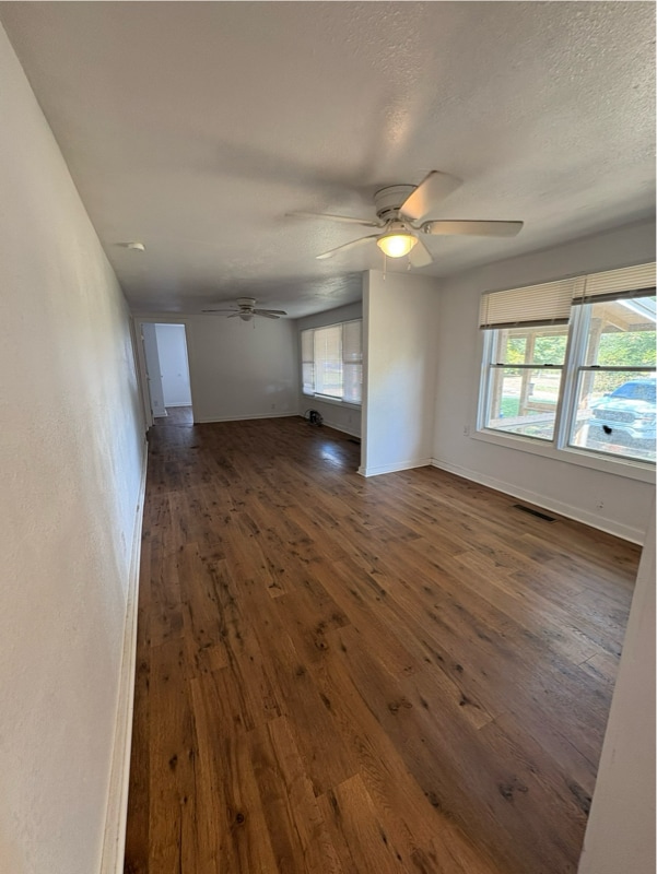 Building Photo - 202 Jenkins Rd