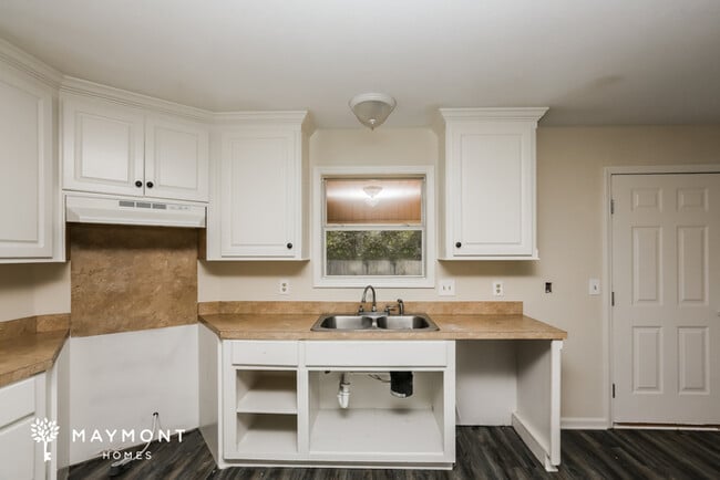 Building Photo - 115 Jody Dr