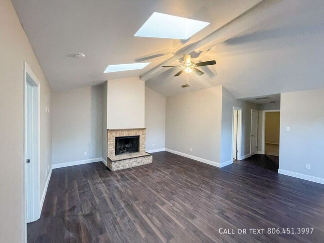 Foto del edificio - Beautiful 3/2 Townhome in Lubbock