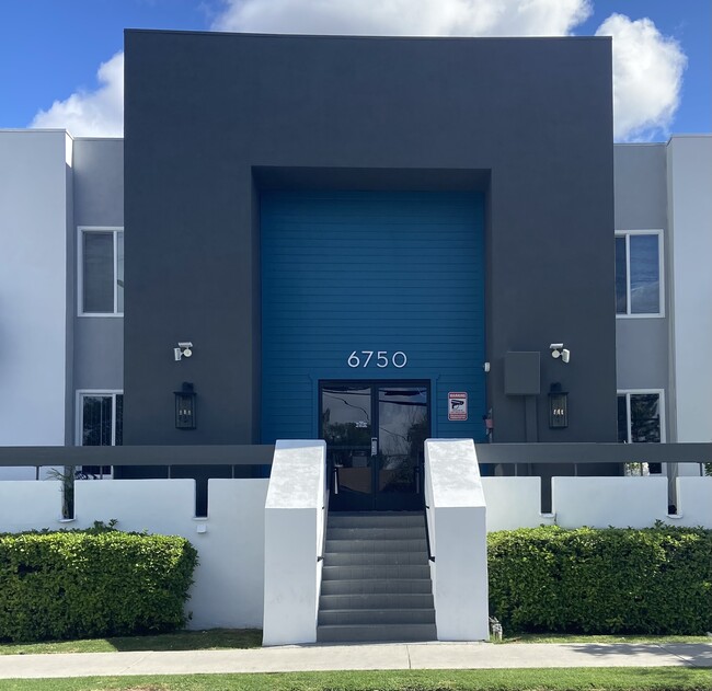 Building Photo - 6750 Glade Ave