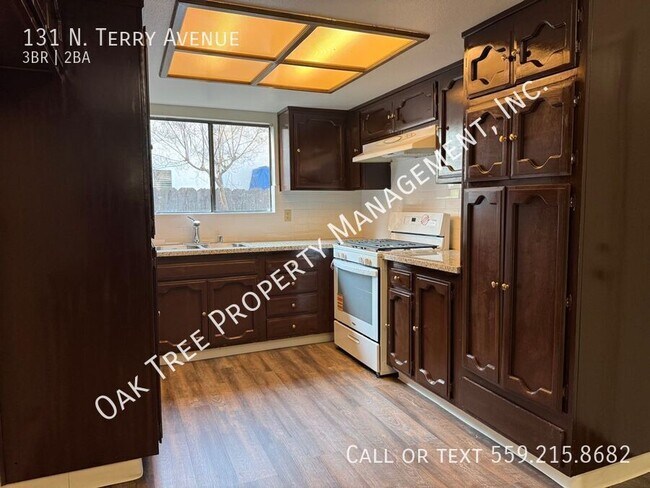 Foto del edificio - 131 N Terry Ave