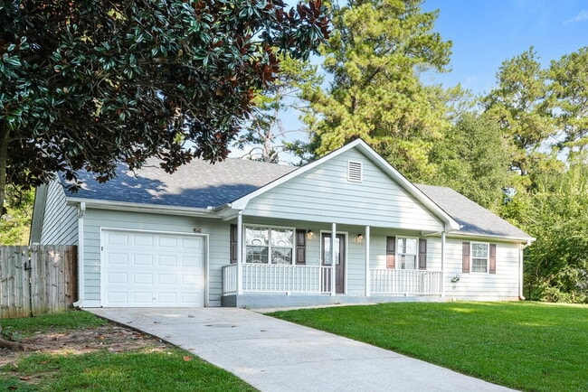 Building Photo - 2981 Landmark Dr SE