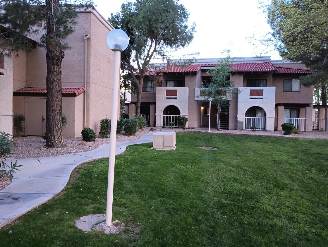 Photo - 5757 W Eugie Ave (Glendale, AZ)