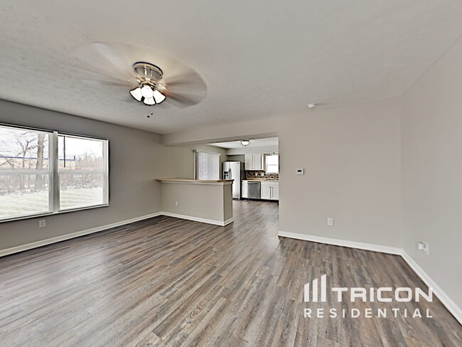 Building Photo - 6820 W Denton Dr