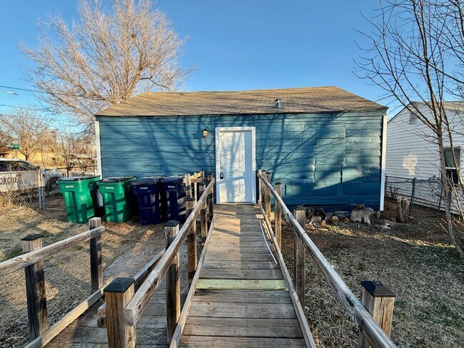 Foto del edificio - 2bed 1 bath Home Sweet Home