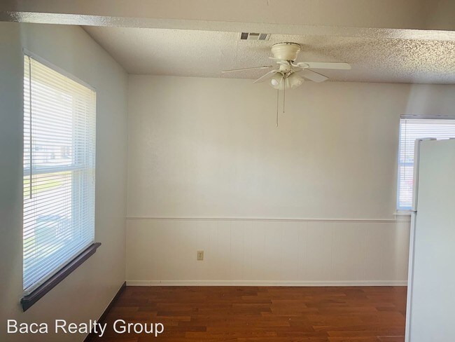 Building Photo - 312 Chalmette Dr