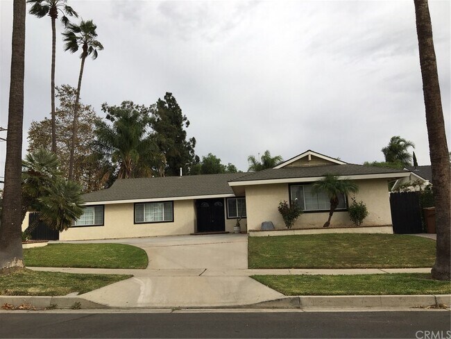 Building Photo - 17232 Orange Dr