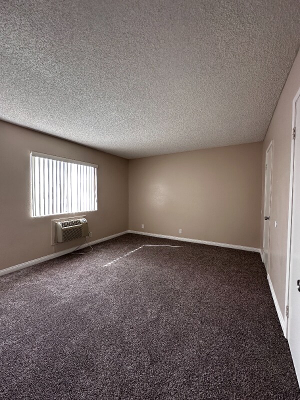 Foto del edificio - 5136 N Glendora Ave