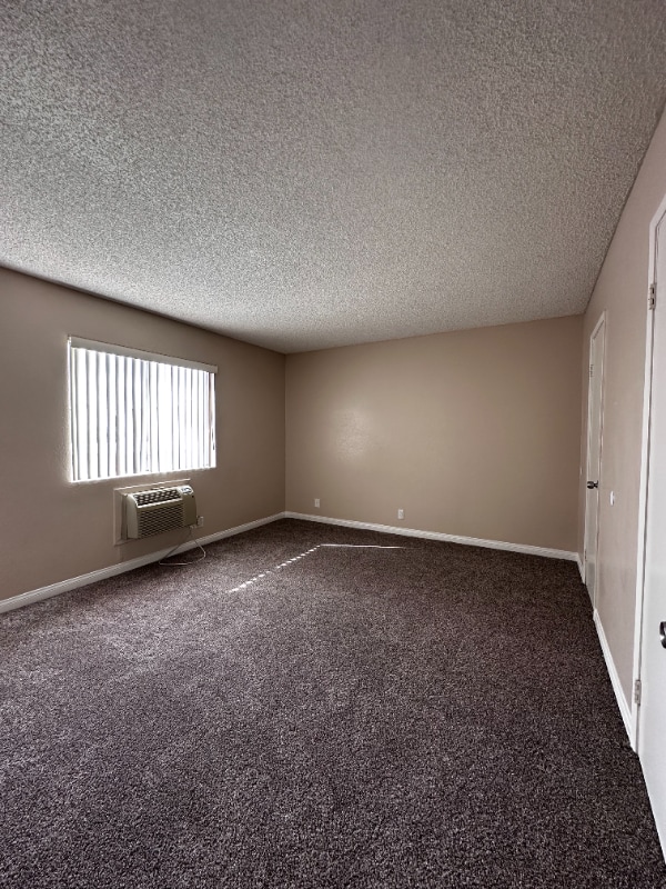 Building Photo - 5136 N Glendora Ave