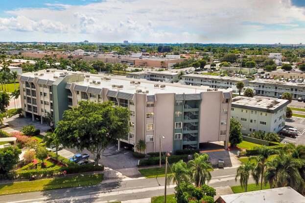 Foto principal - 505 Spencer Dr