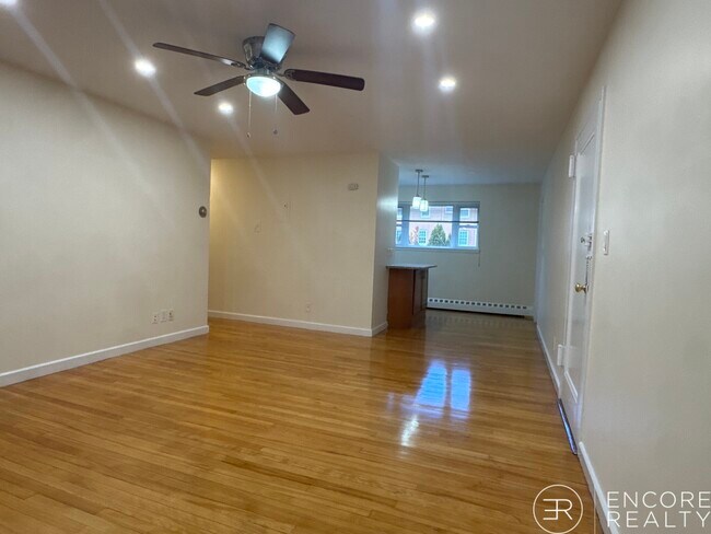 Building Photo - 59 Parkman St