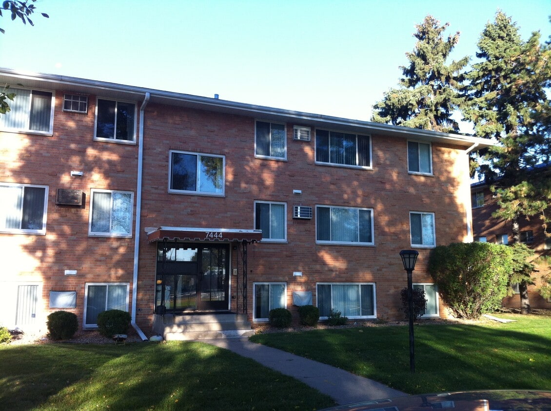Primary Photo - 7444 Oliver Ave S