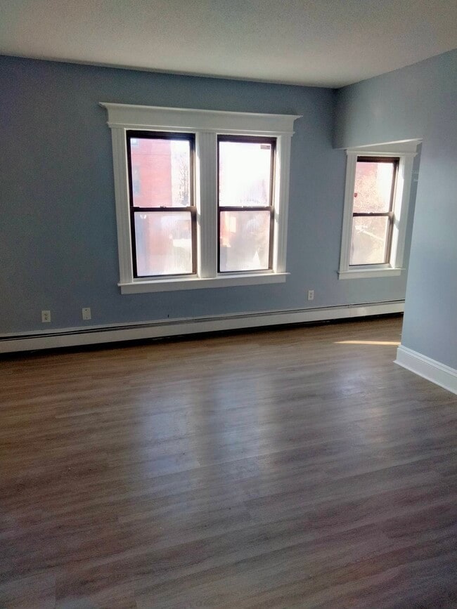 Building Photo - 50-52 Congress St