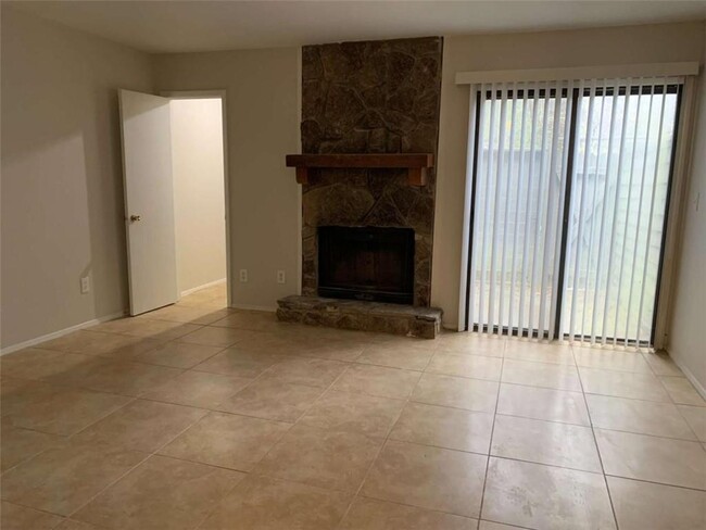 Building Photo - 6509 Parton Ct