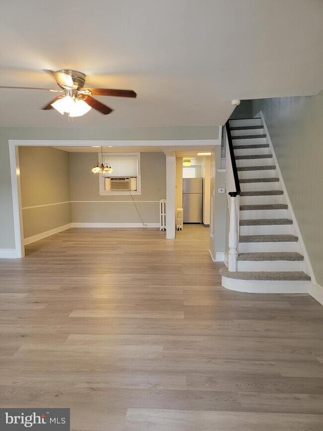 Foto del edificio - 7009 Elmwood Ave