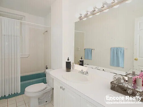 Foto del edificio - 1539 Beacon St