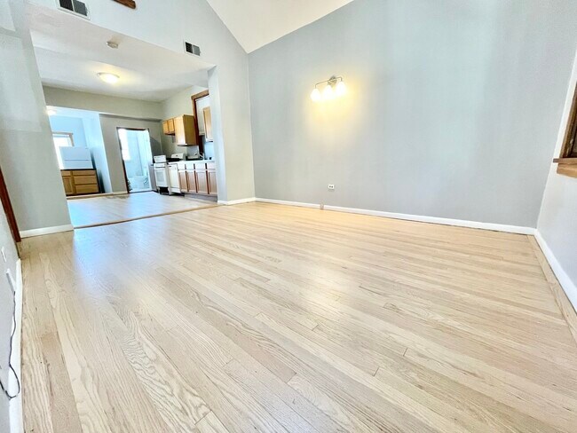 Foto del edificio - 2039 W McLean Ave