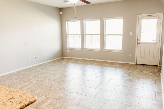 Foto del edificio - 106 Meadow Mill Dr