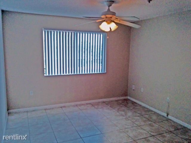 Building Photo - 7880 Sonoma Springs Cir