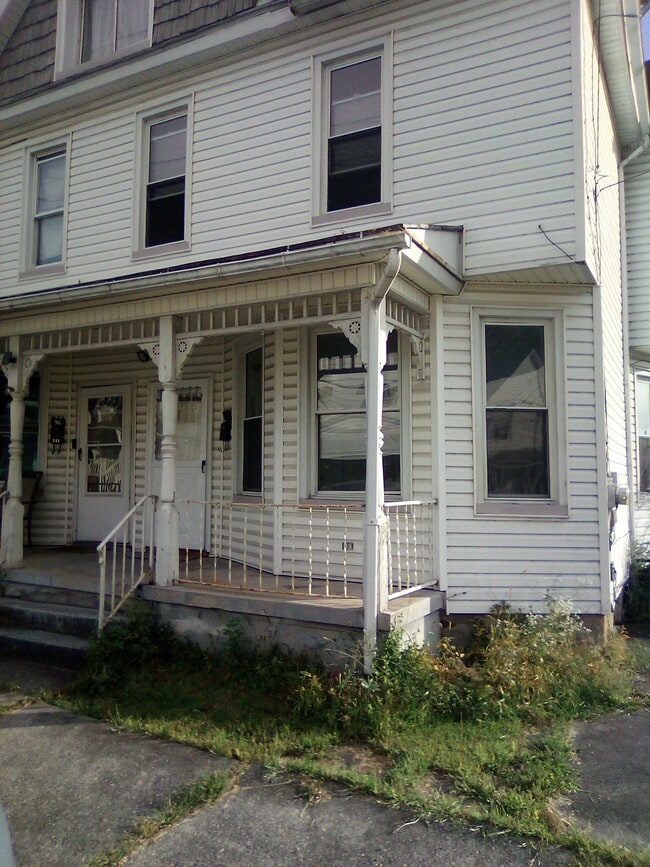 Building Photo - 132 Butler St