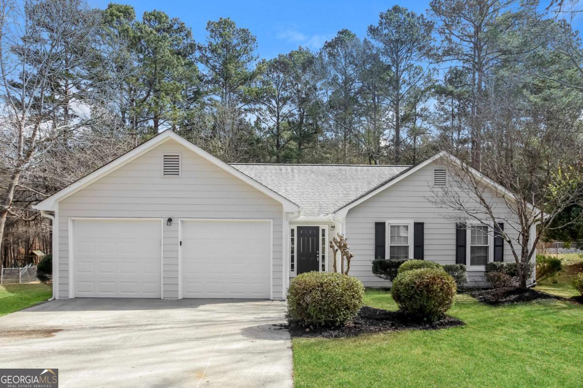Foto principal - 122 Collins Dr
