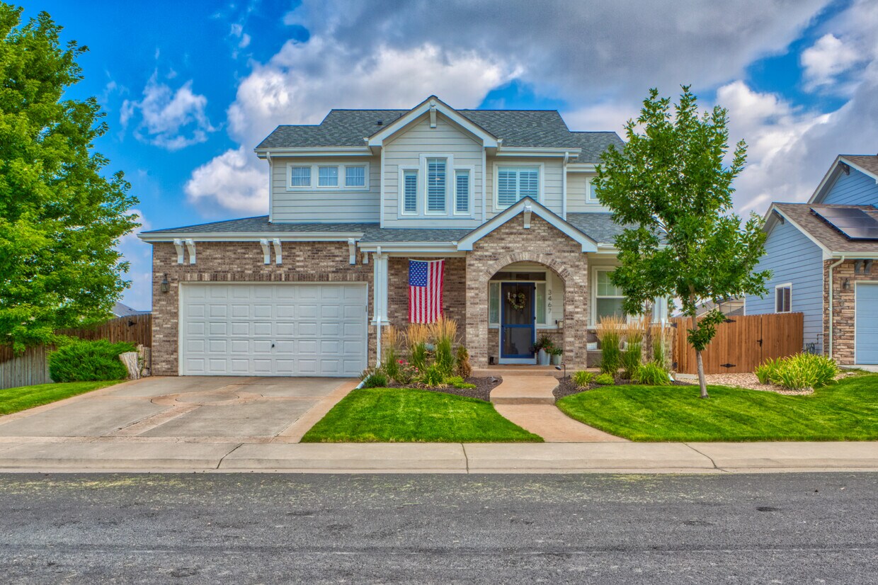 Foto principal - 3467 Purcell St