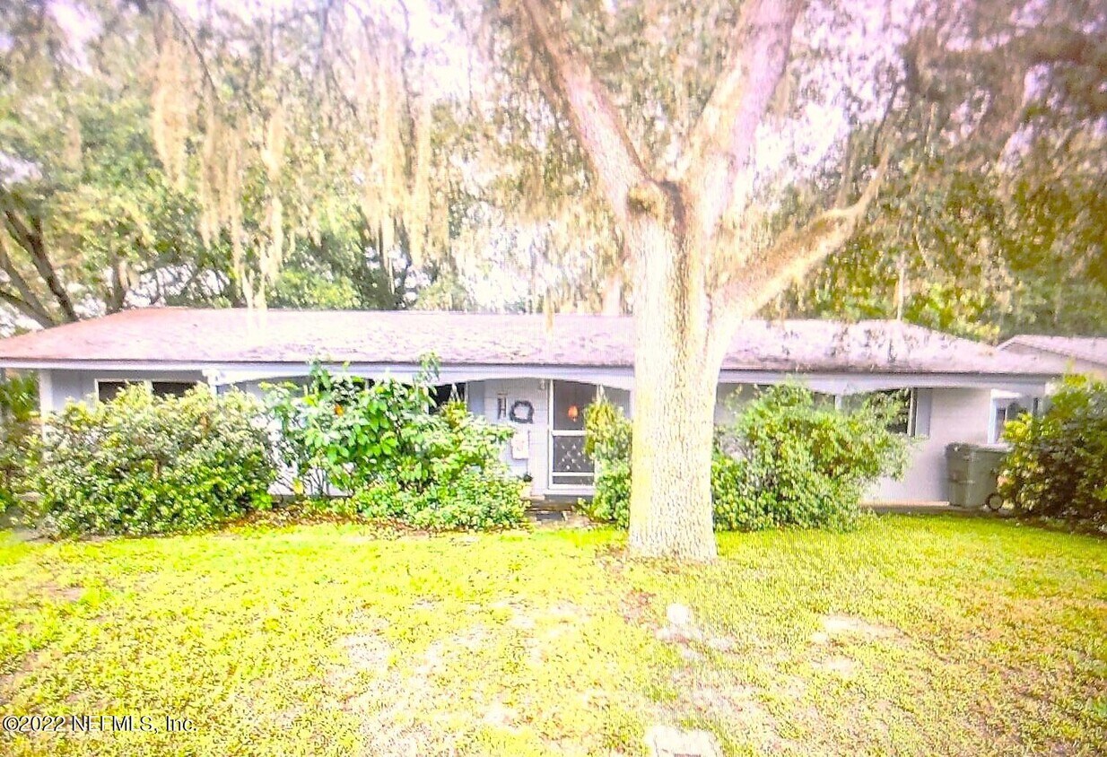 1305 Husson Ave, Palatka, FL 32177 House Rental in Palatka, FL