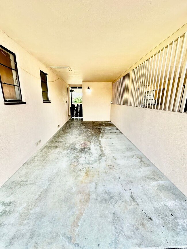 Foto del edificio - 3204-3208 E Normal Ave