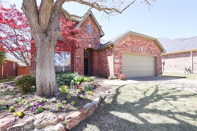 Foto del edificio - 5029 Forest Lawn Dr