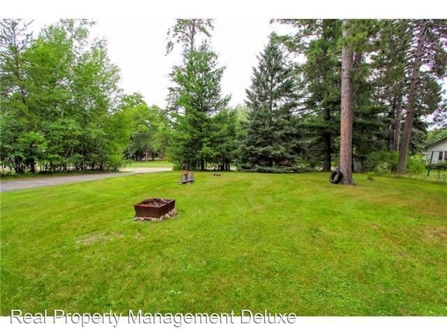 Foto del edificio - 24852 Hazelwood Dr