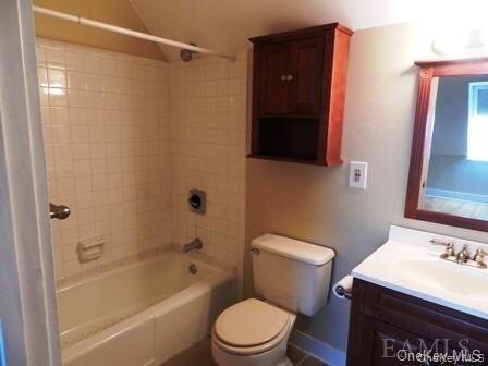 Building Photo - 304 Chateau Rive